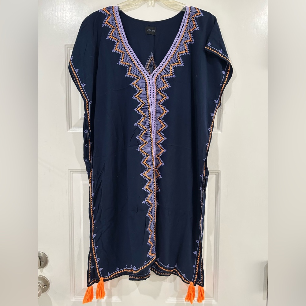 Stylepark1 Embroidered Beach Coverup